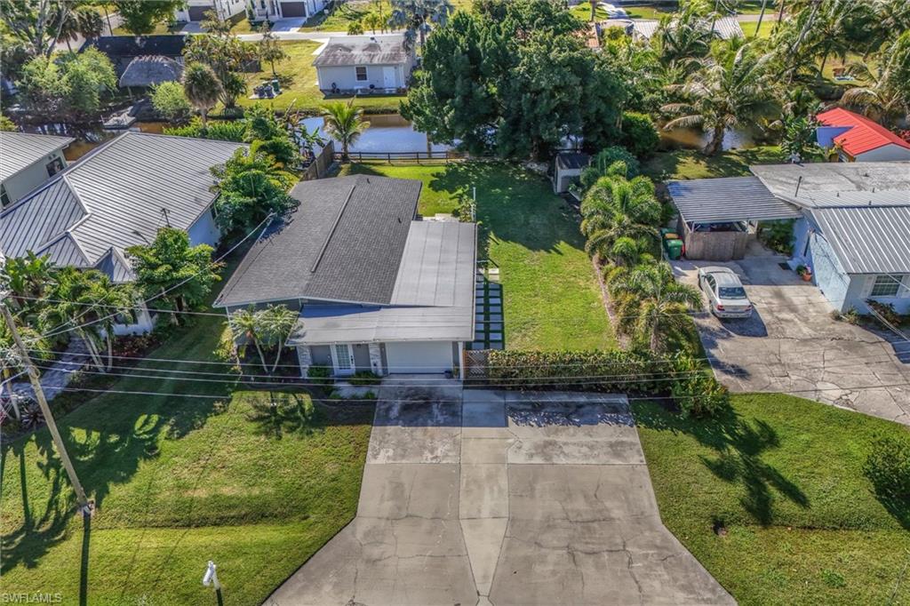 2432 Lake AVE