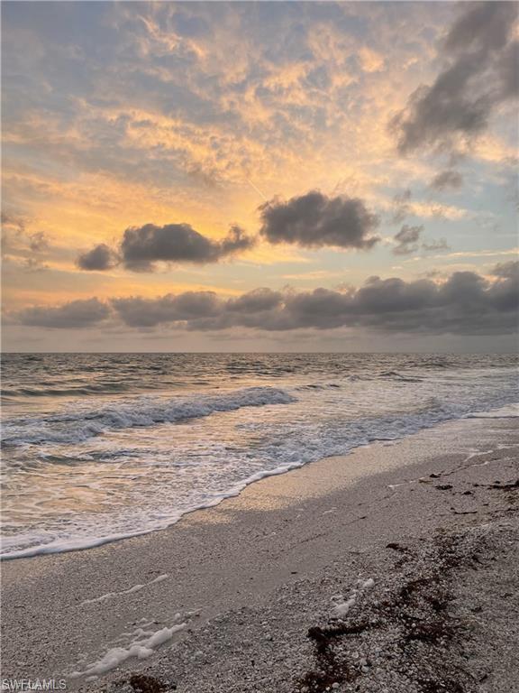 25870 Hickory BLVD # 602