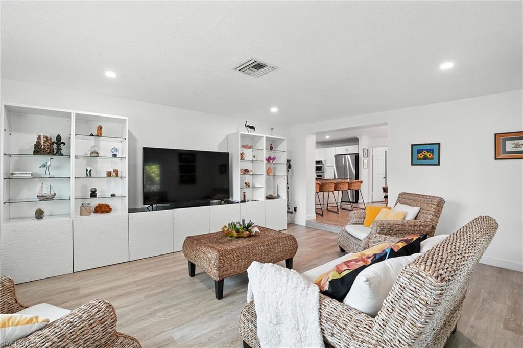 3571 Santiago WAY