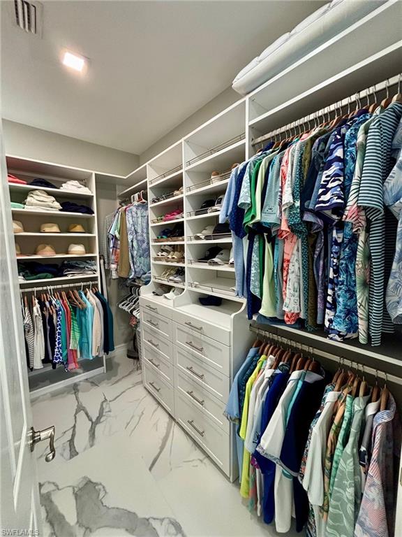 9086 Albion LN S # 7301