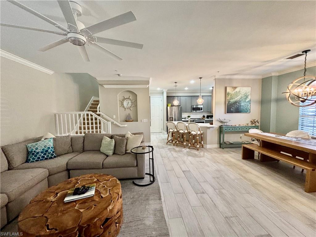 9086 Albion LN S # 7301