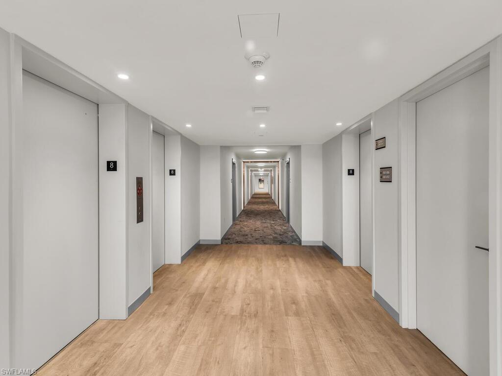 260 Seaview CT # 803