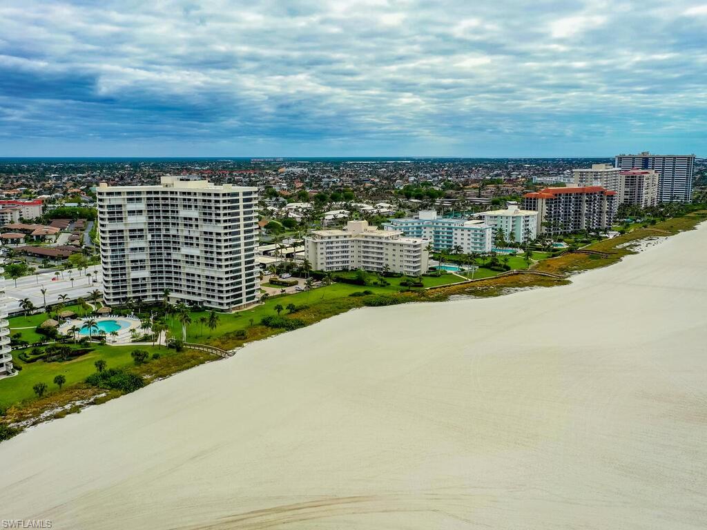 260 Seaview CT # 803