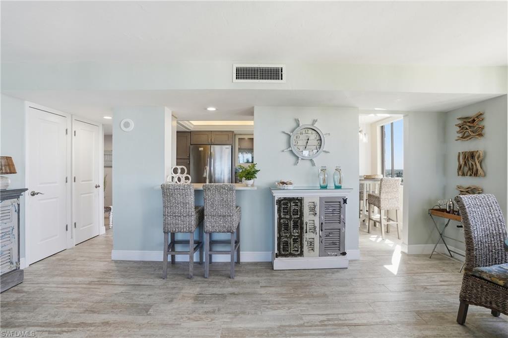 17 Bluebill AVE # 1101