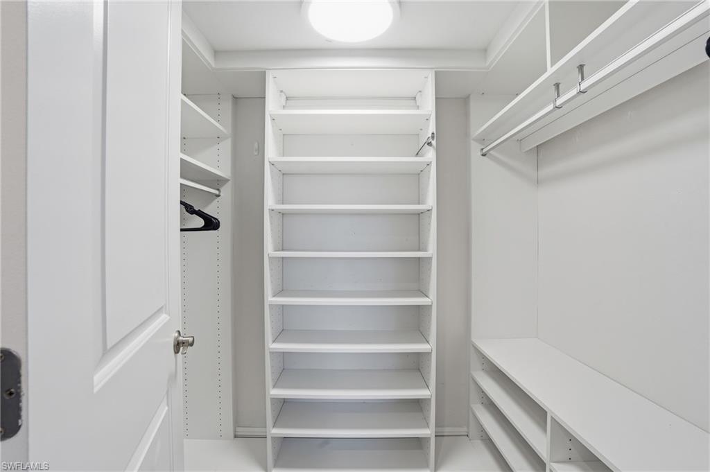 17 Bluebill AVE # 1101