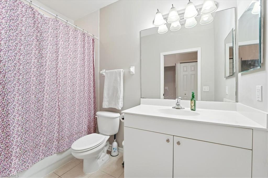 422 Valerie WAY # 202