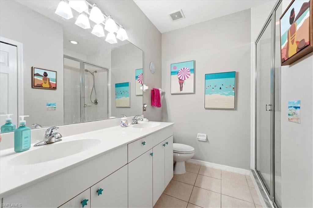 422 Valerie WAY # 202