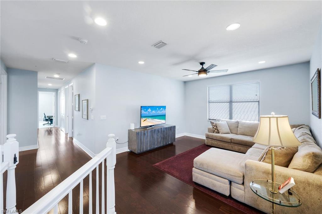 2735 Cinnamon Bay CIR