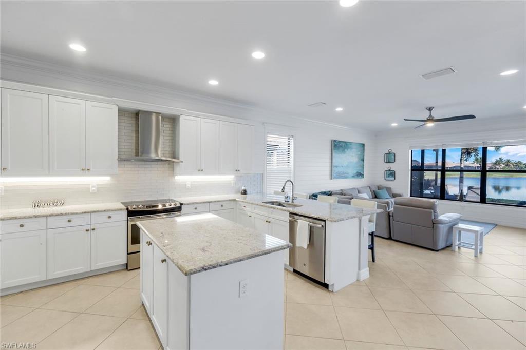 2735 Cinnamon Bay CIR