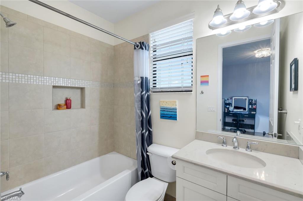 2735 Cinnamon Bay CIR