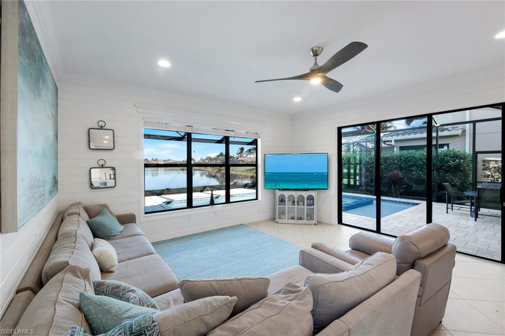 2735 Cinnamon Bay CIR