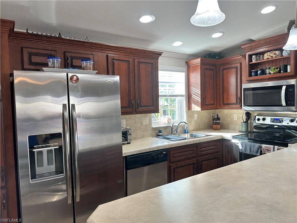 1514 Diamond Lake CIR