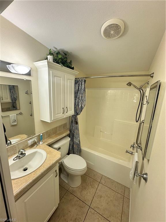 1514 Diamond Lake CIR