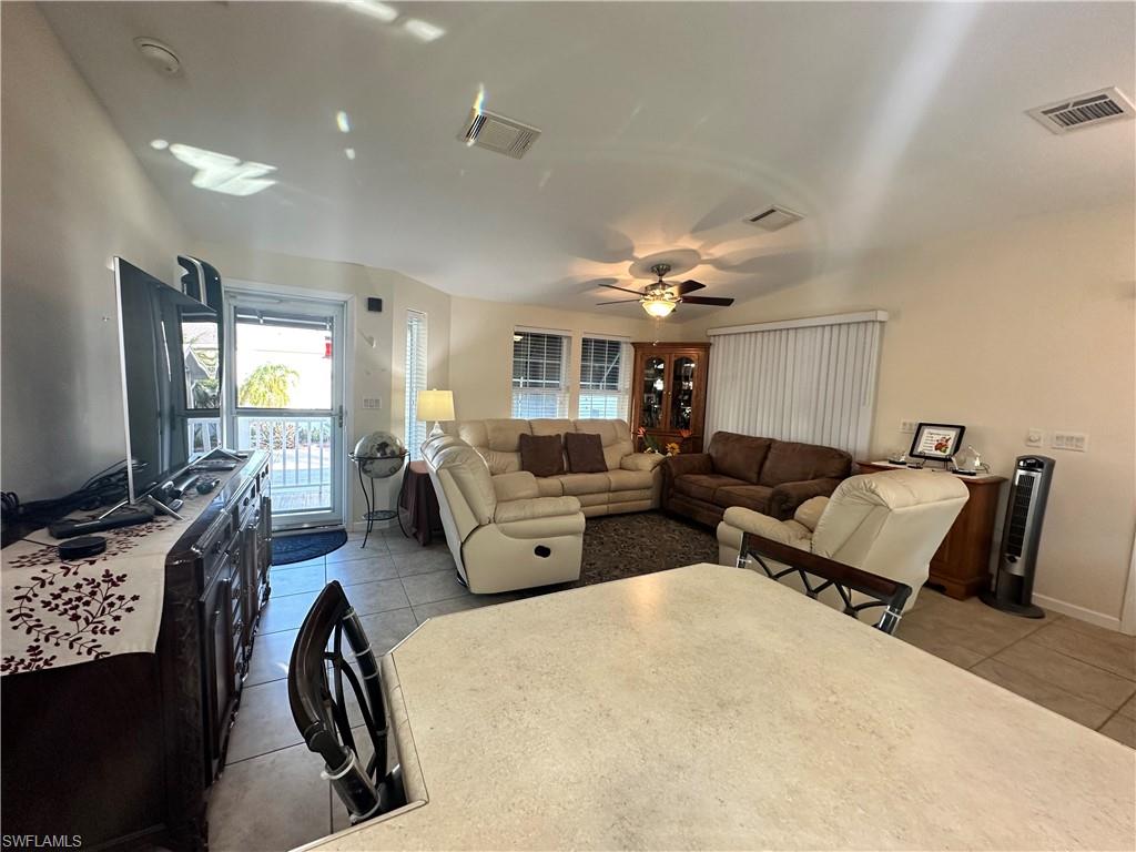 1514 Diamond Lake CIR