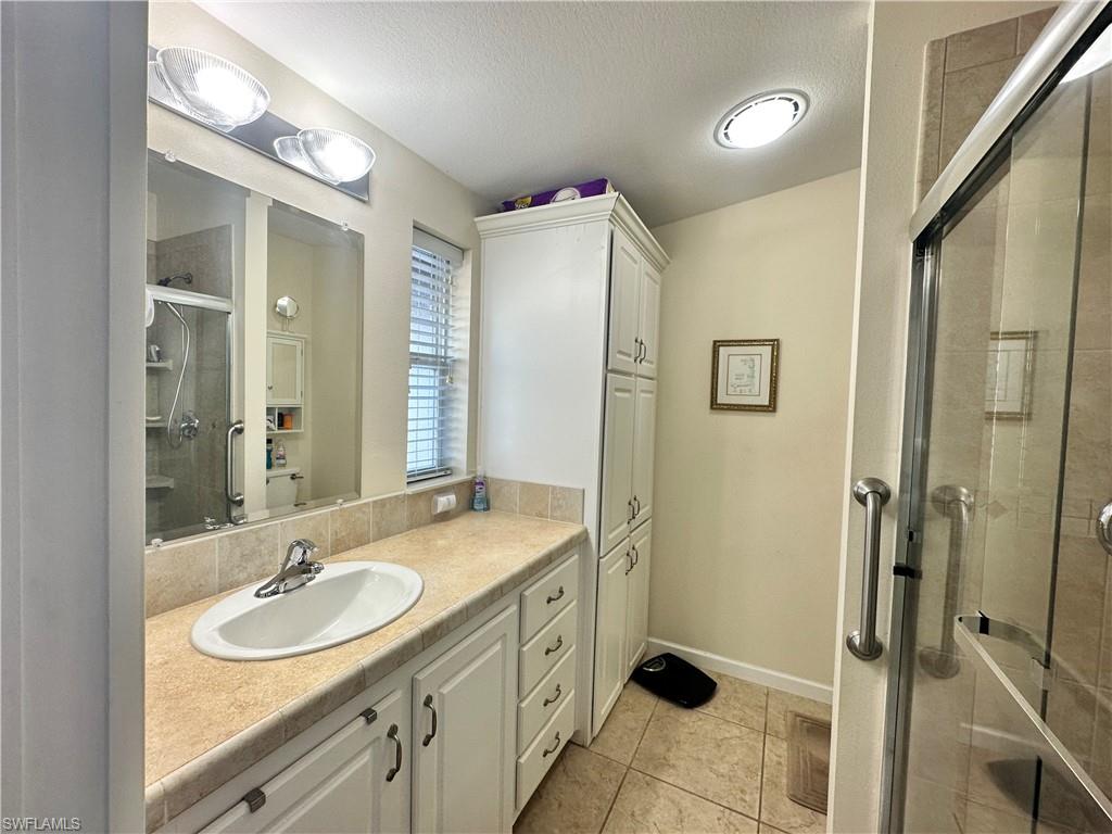 1514 Diamond Lake CIR