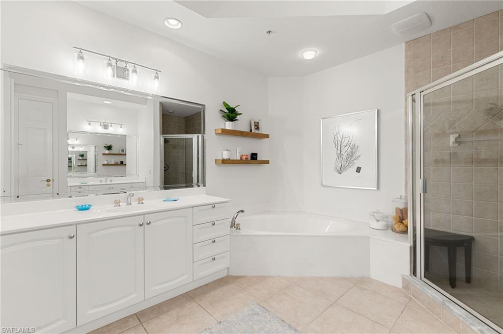 9082 Cascada WAY # 102 Unit: 9-102