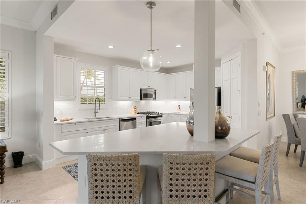 9082 Cascada WAY # 102 Unit: 9-102