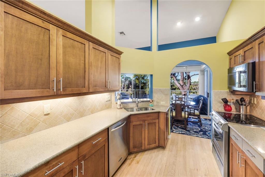 27030 Lake Harbor CT # 202