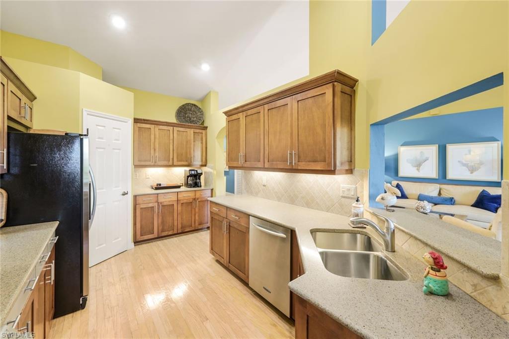 27030 Lake Harbor CT # 202