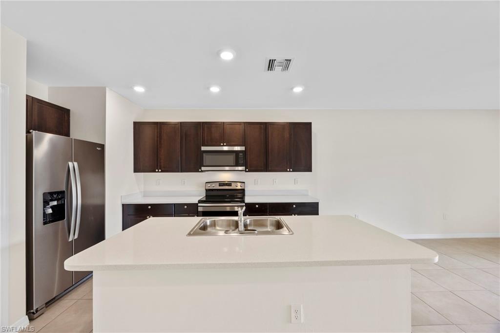 15484 Wildflower CIR