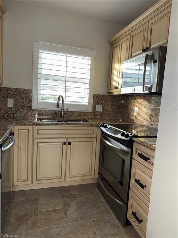 408 Broad AVE S # H408