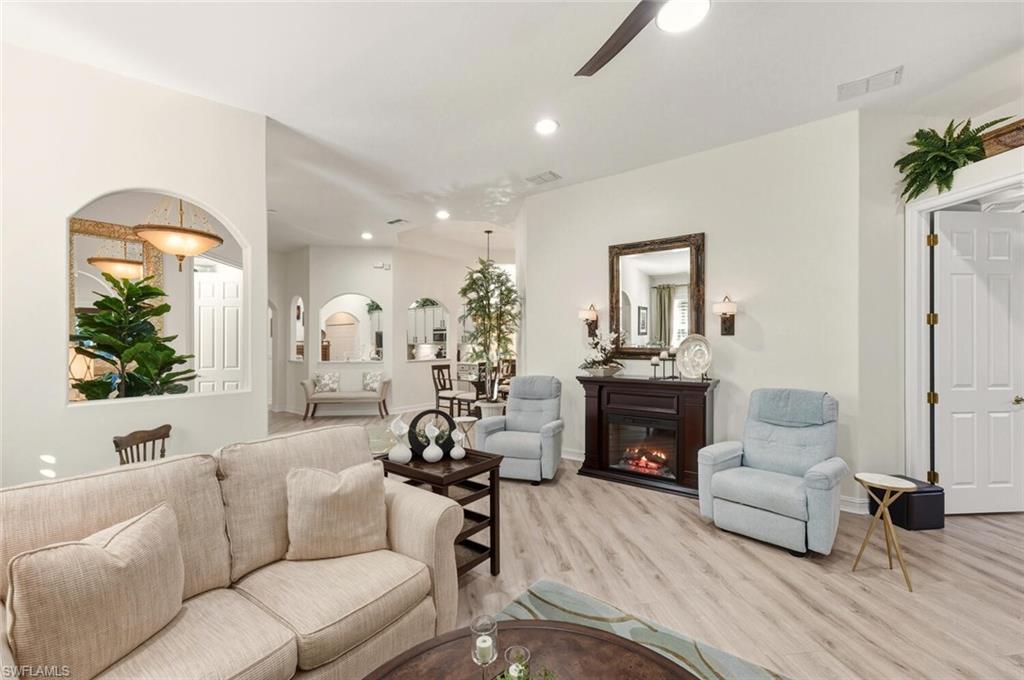 1806 Tarpon Bay DR S # 96