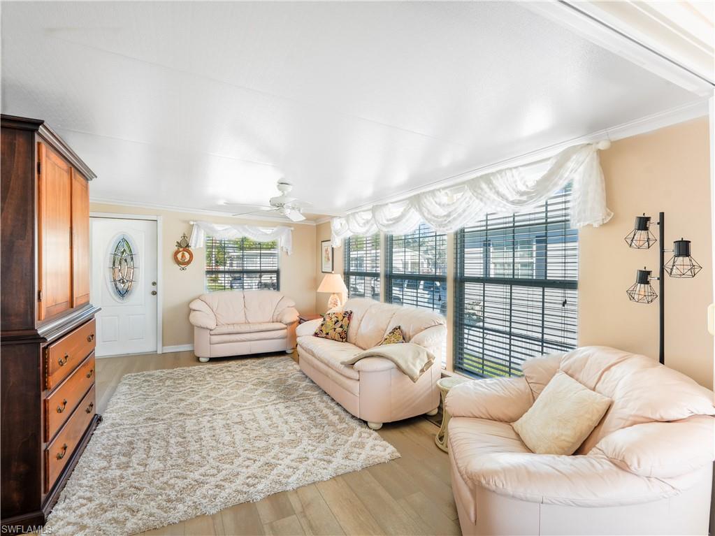 2048 Crystal Lake DR