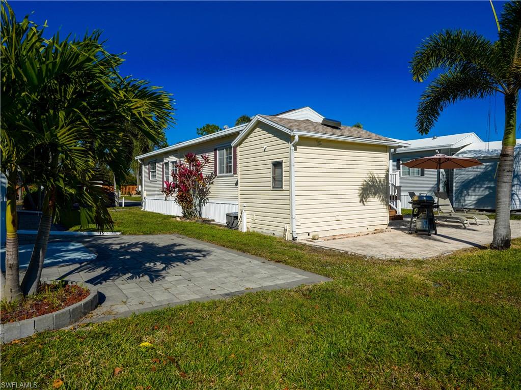 2048 Crystal Lake DR