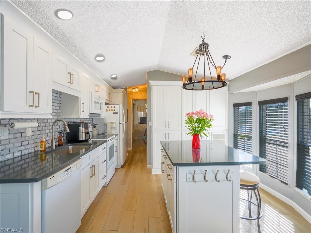 2048 Crystal Lake DR