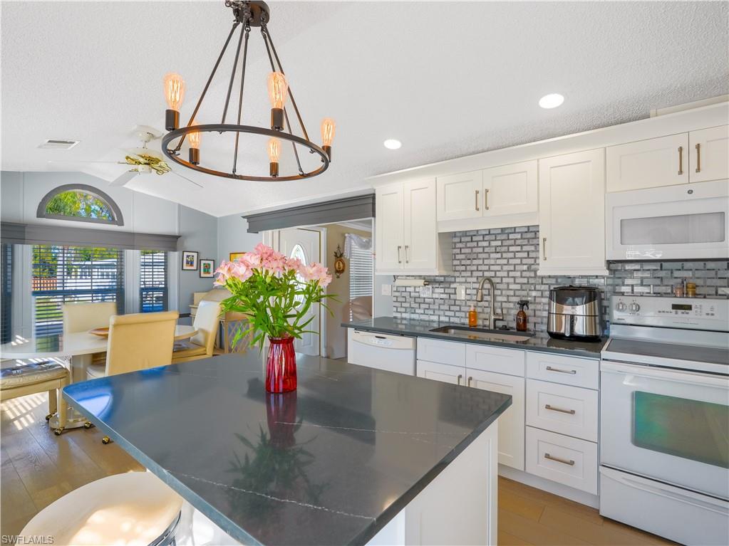 2048 Crystal Lake DR