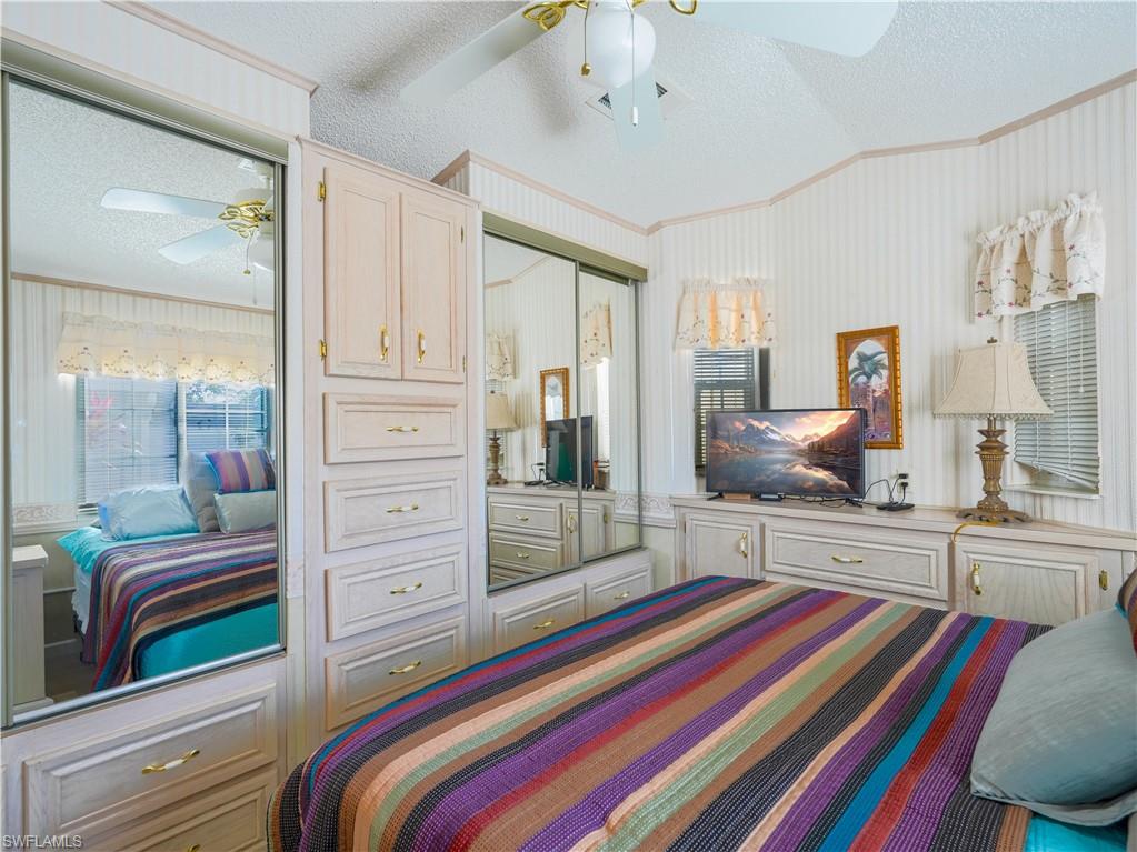 2048 Crystal Lake DR