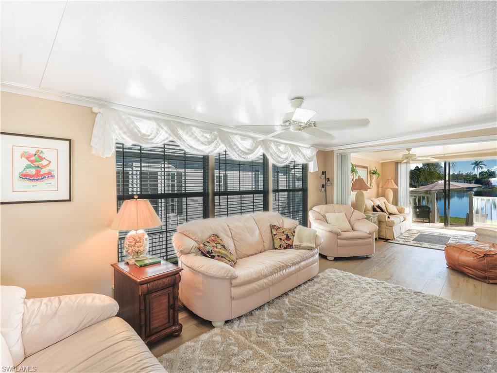 2048 Crystal Lake DR