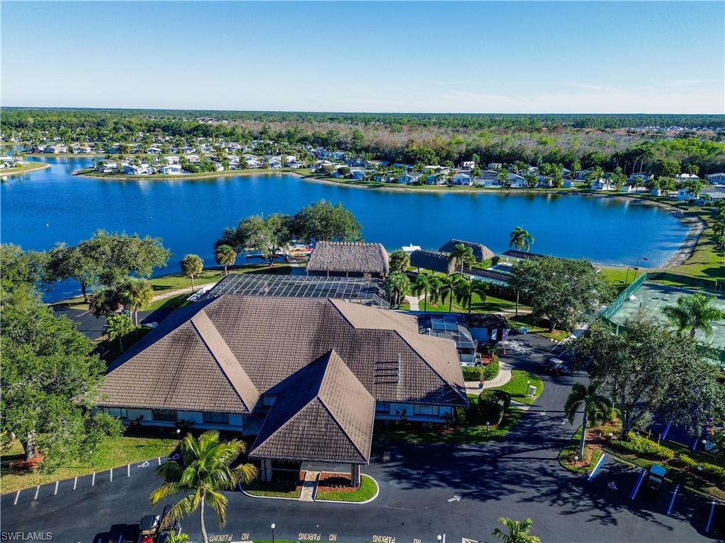 2048 Crystal Lake DR