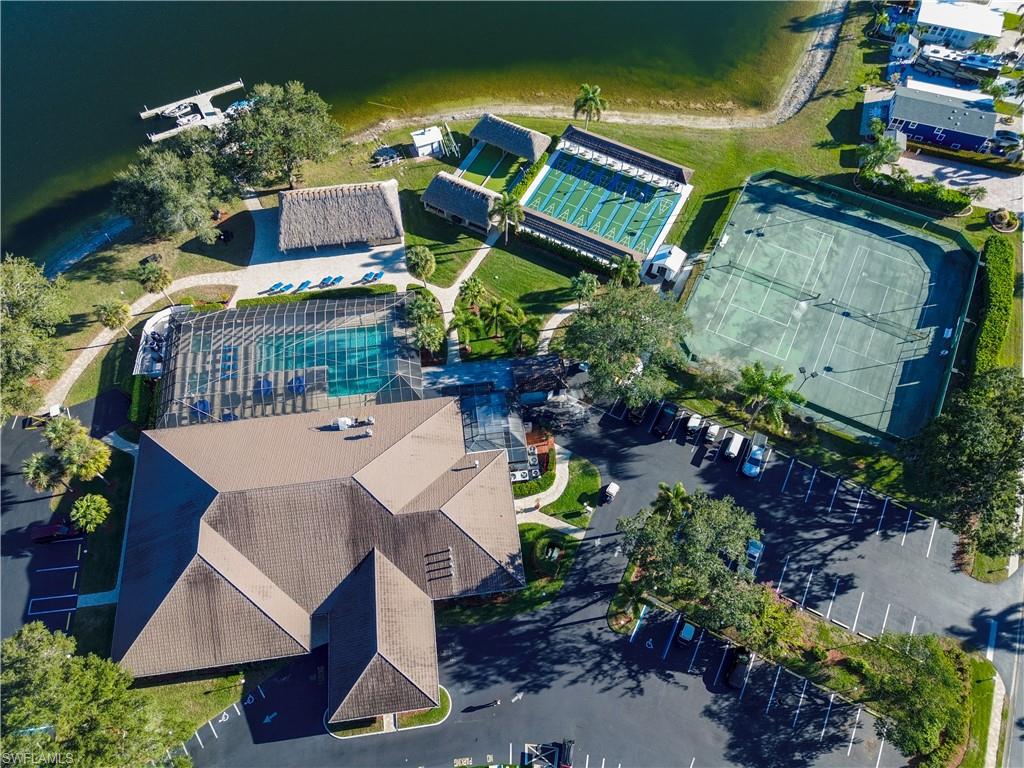 2048 Crystal Lake DR