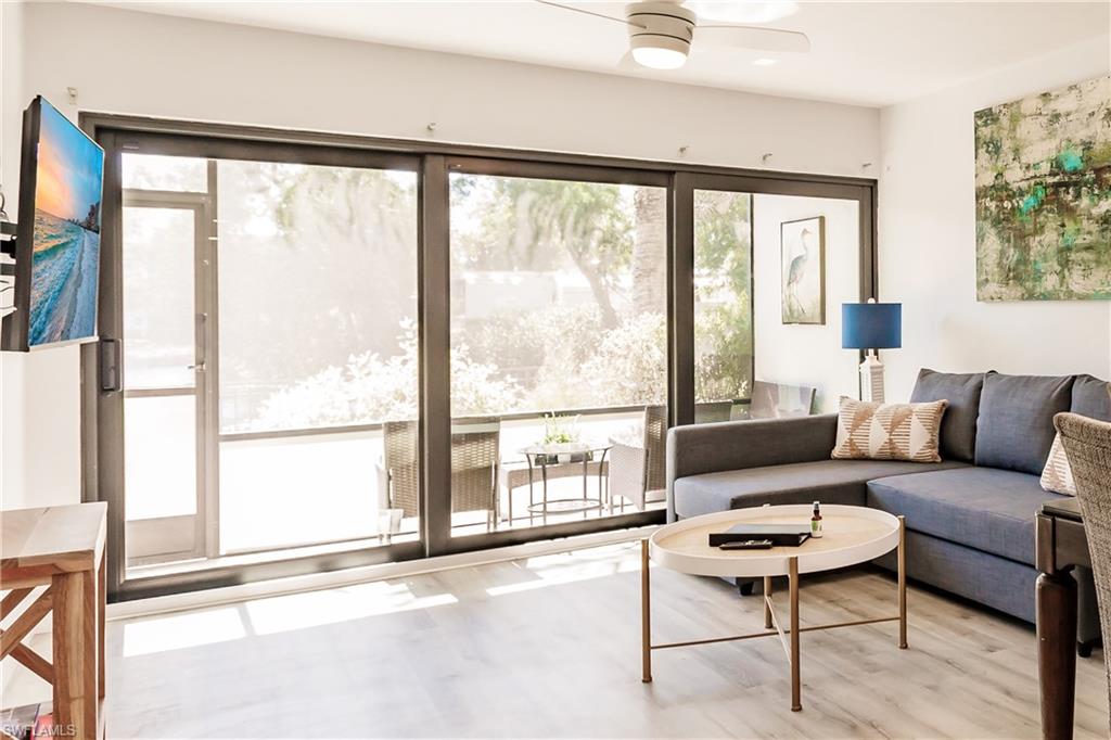 600 Neapolitan WAY # 152