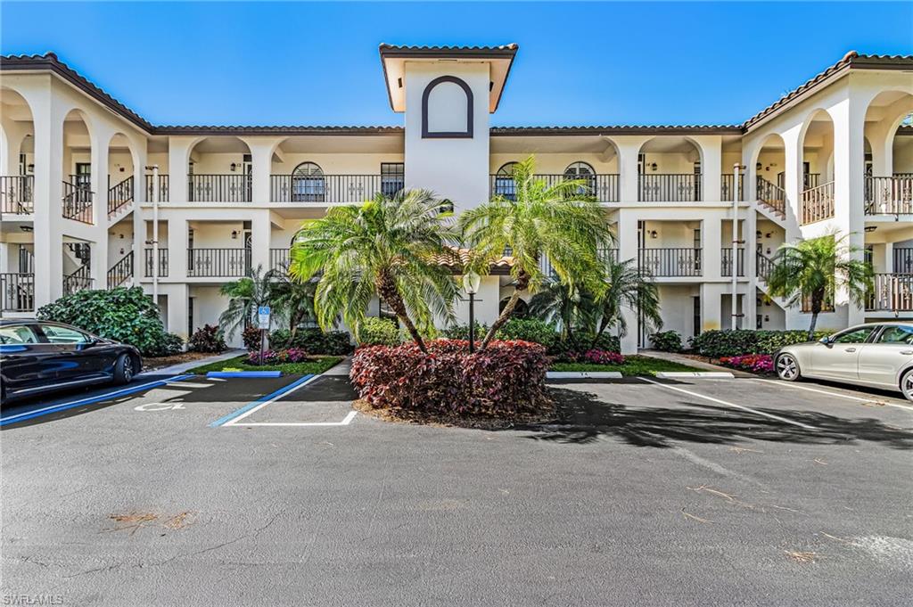 265 Deerwood CIR # 15