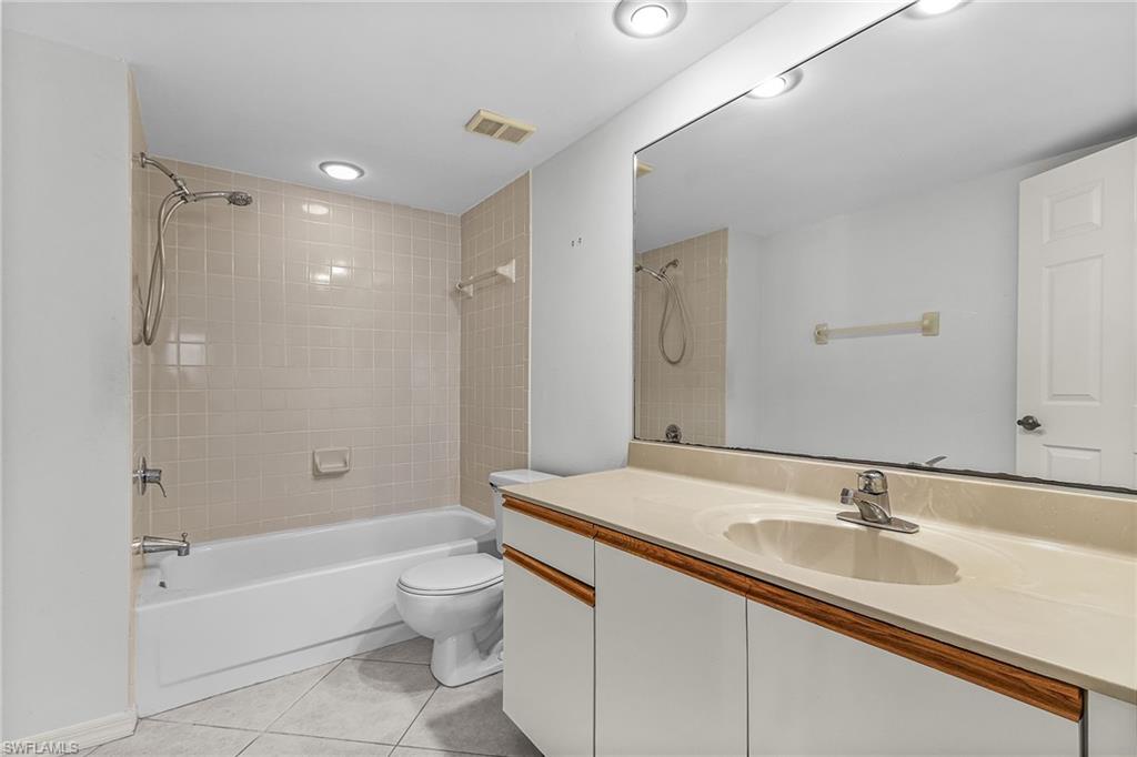 265 Deerwood CIR # 15