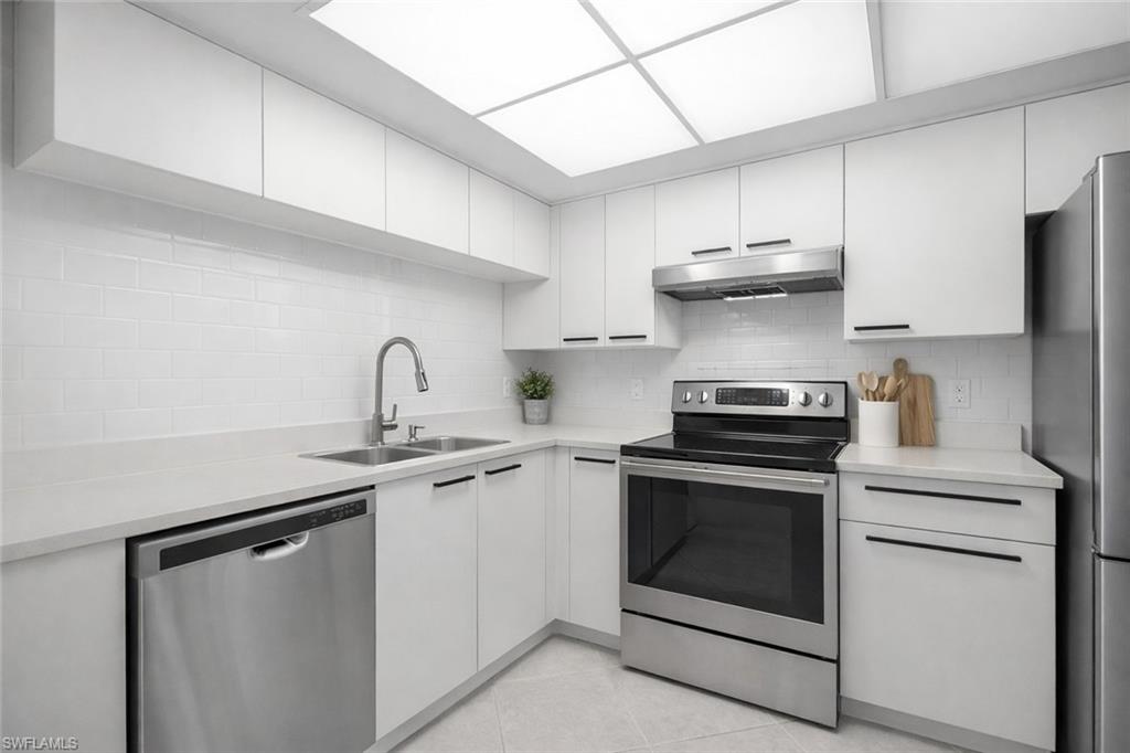 265 Deerwood CIR # 15