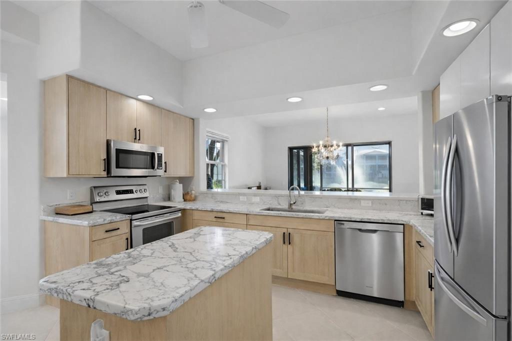 714 Regency Reserve CIR # 3201