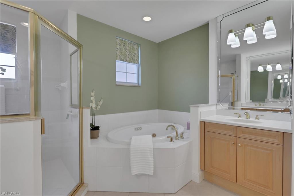 714 Regency Reserve CIR # 3201