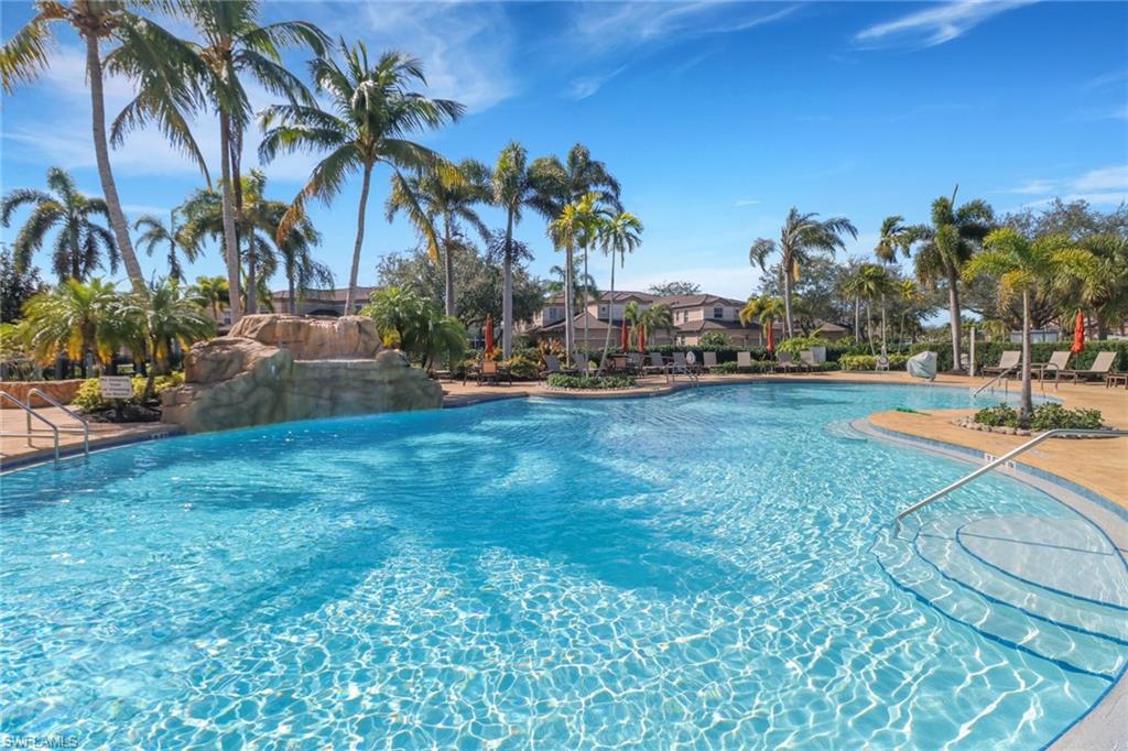 714 Regency Reserve CIR # 3201