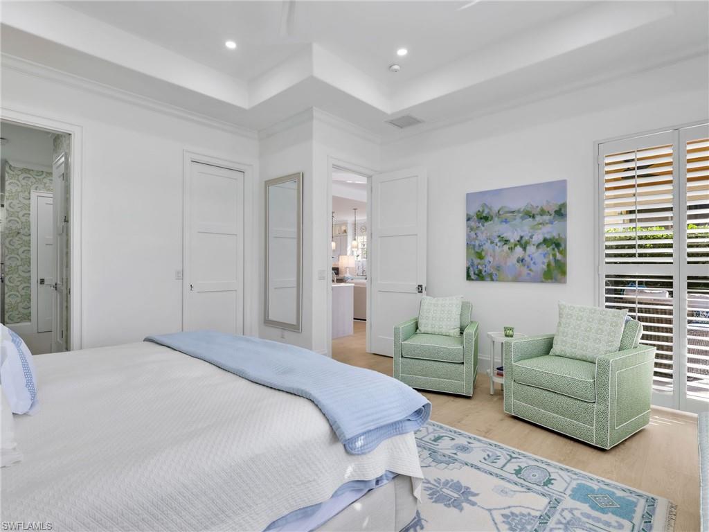 4304 Kensington High ST