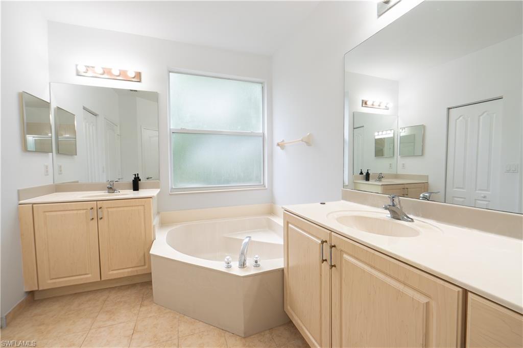 7082 Venice WAY # 1905