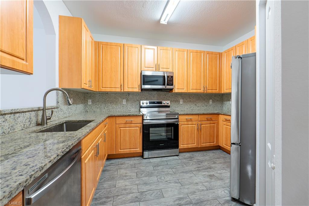 7082 Venice WAY # 1905