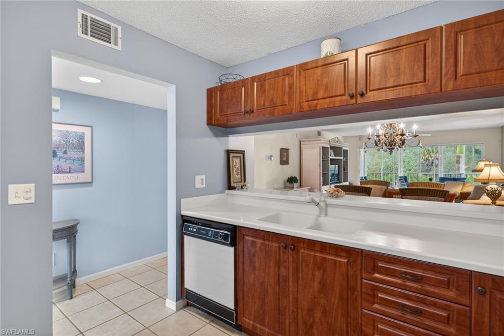 7105 Dennis CIR # E207