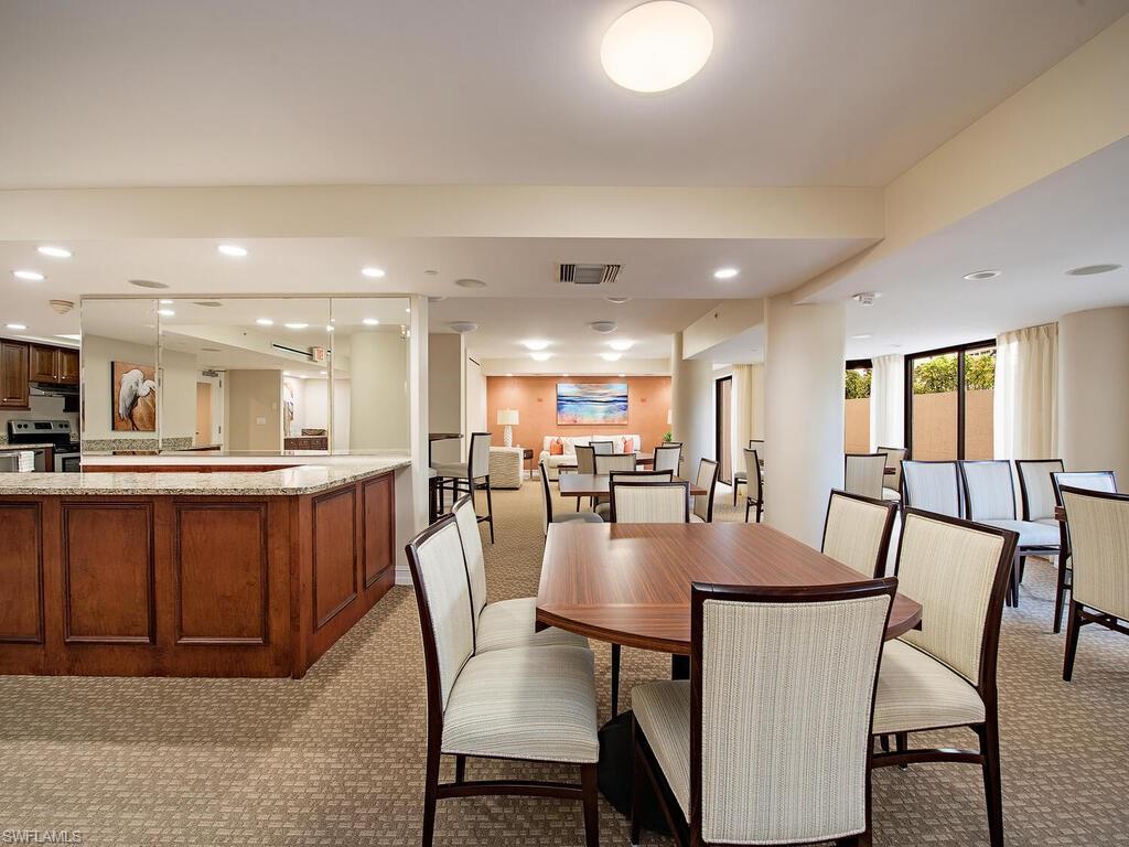 4451 Gulf Shore BLVD N # 304