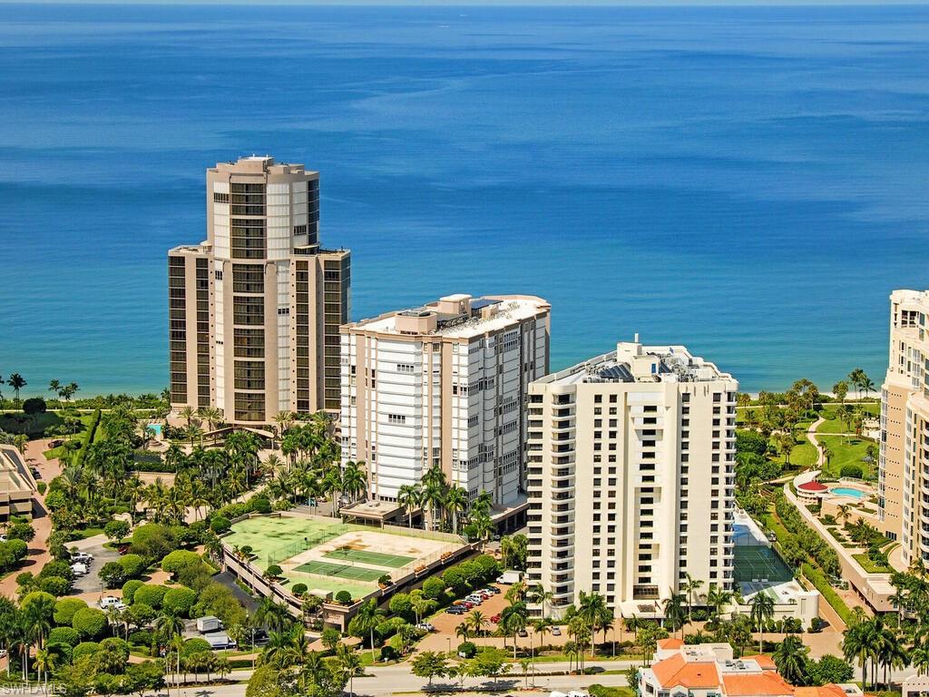 4451 Gulf Shore BLVD N # 304