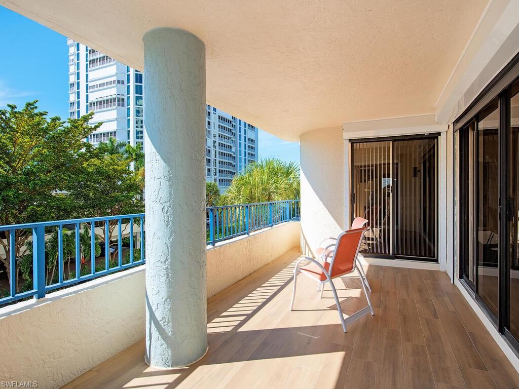 4451 Gulf Shore BLVD N # 304