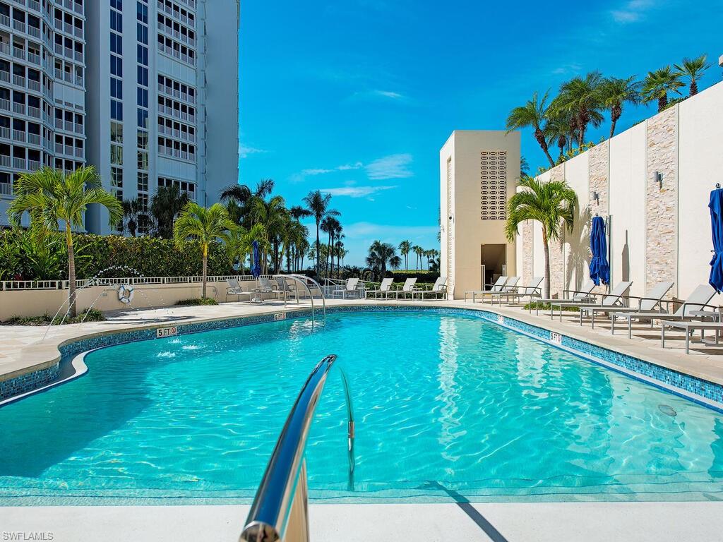 4451 Gulf Shore BLVD N # 304