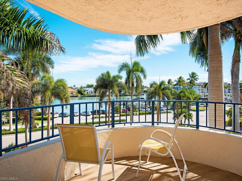 4451 Gulf Shore BLVD N # 304